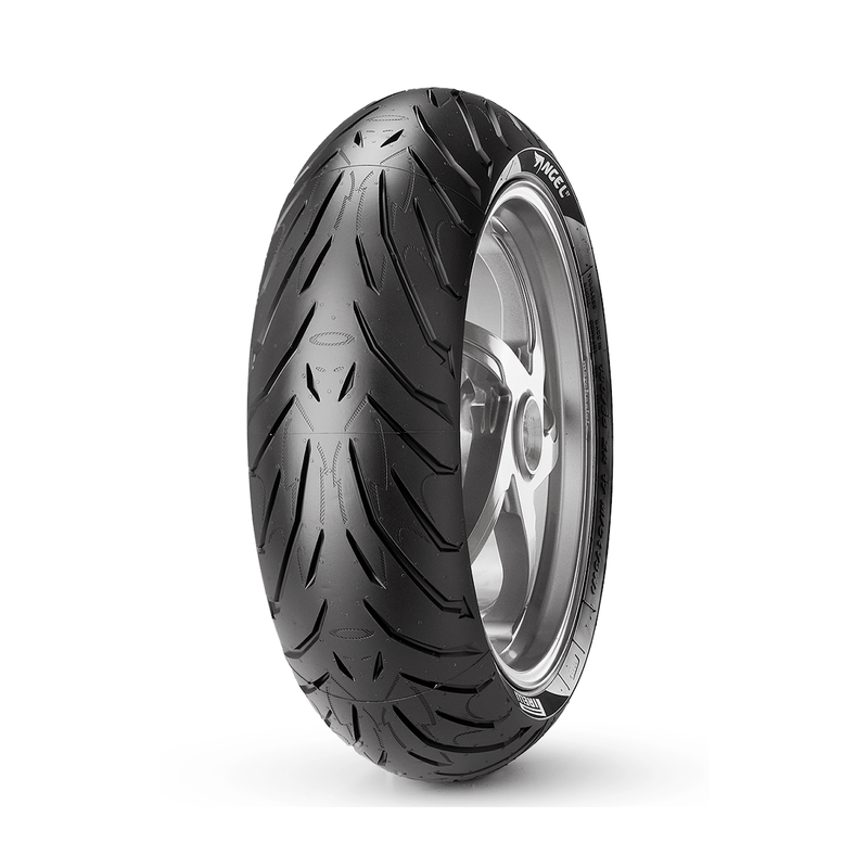 001-moto-touring-angel-st-pirelli-traseiro-pneubarato.png